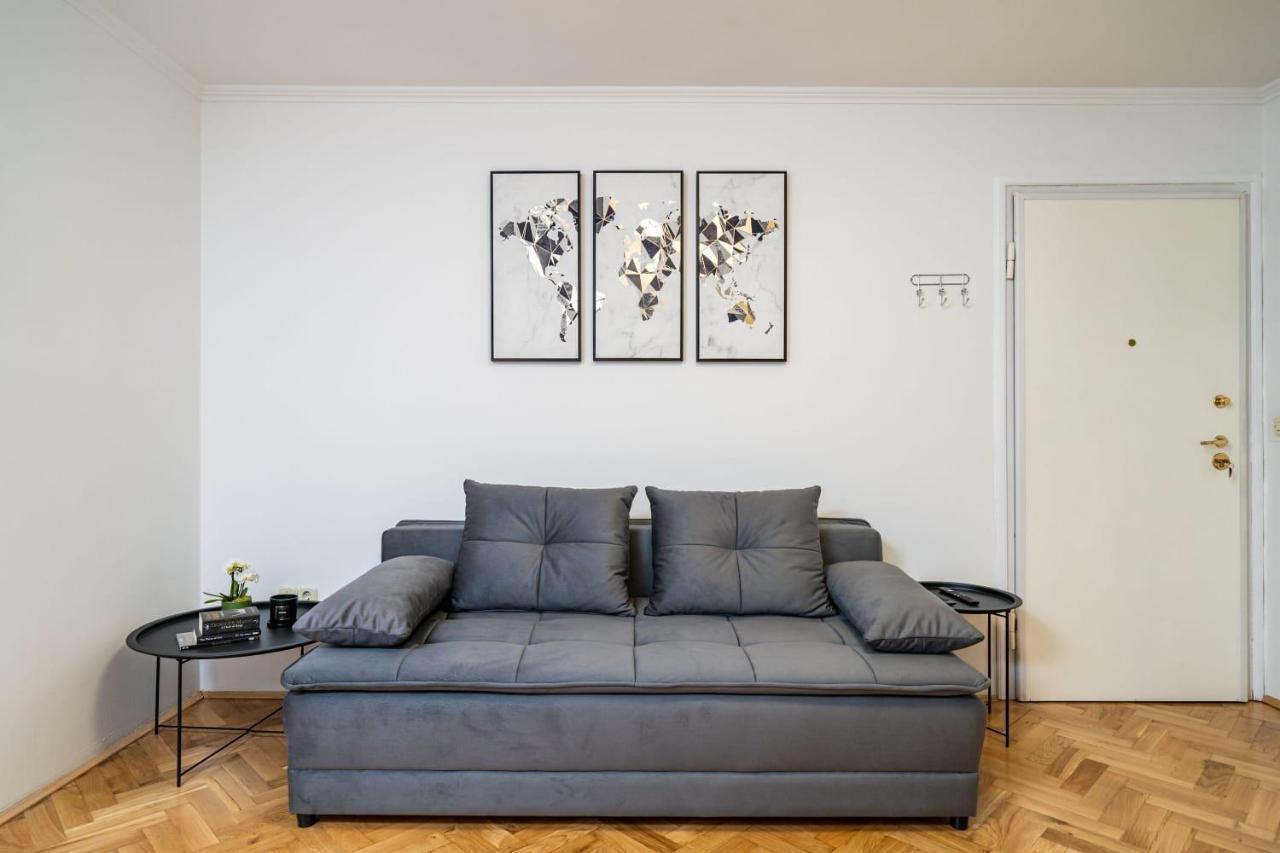 Apartman Knego With Parking Dubrovnik Bagian luar foto